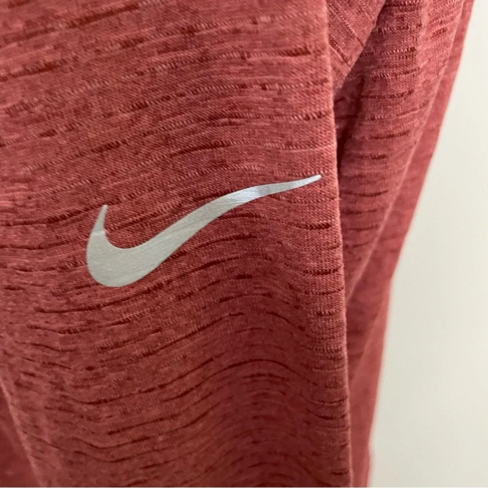 Nike Top Pullover Sphere Element Half Zip Running High Low Hem Thumbholes Pink